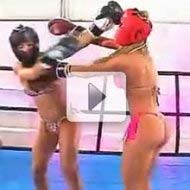 Panicat Lutam Boxe de Biquini e Patins